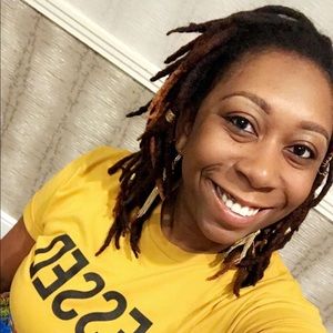 Meet your Posher, Alexandrea